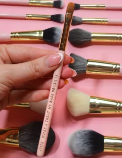 P. Louise P.Louise #7072 Flat Brush Outlet