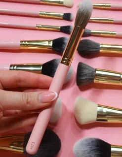 P. Louise P.Louise #673 Medium Multi-use Face Brush Clearance