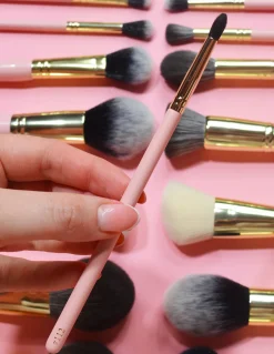P. Louise P.Louise #112 Petite Rounded Fluffy Blender Brush Sale