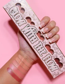 P. Louise P.Louise Glow With The Flow Cream Blusher Palette Discount