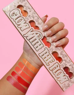 P. Louise P.Louise Glow With The Flow Cream Blusher Palette Discount