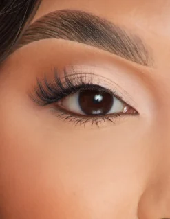 P. Louise P.Louise Lashes - Side Eye Clearance
