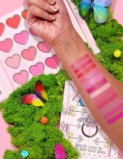 P. Louise P.Louise See Colour In Your Darkest Days Blusher Palette Discount