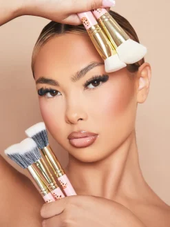 P. Louise P.Louise Spoilt For Choice Brush Set Online