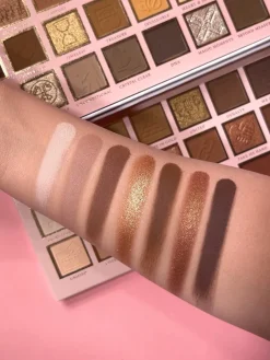 P. Louise P.Louise Timeless Treasures Palette Store